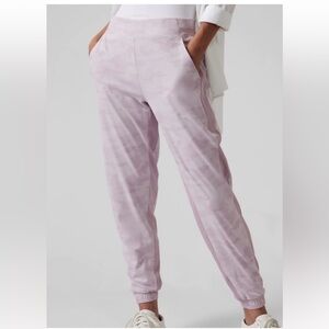 ATHLETA Brooklyn Lined Camo Jogger Pants Size 4